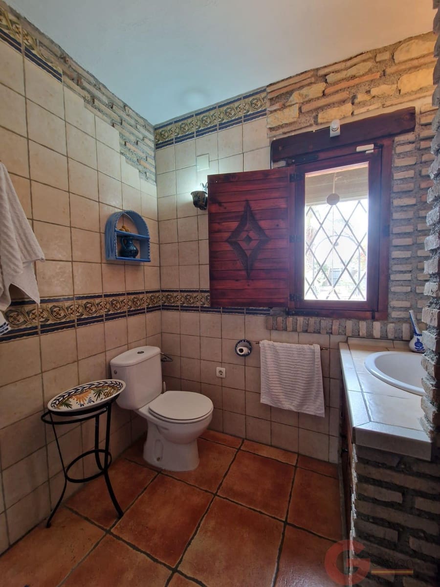 3 slaapkamer Finca/Landhuis te koop in Lobres met zwembad - € 402.900 (Ref: 10000085)