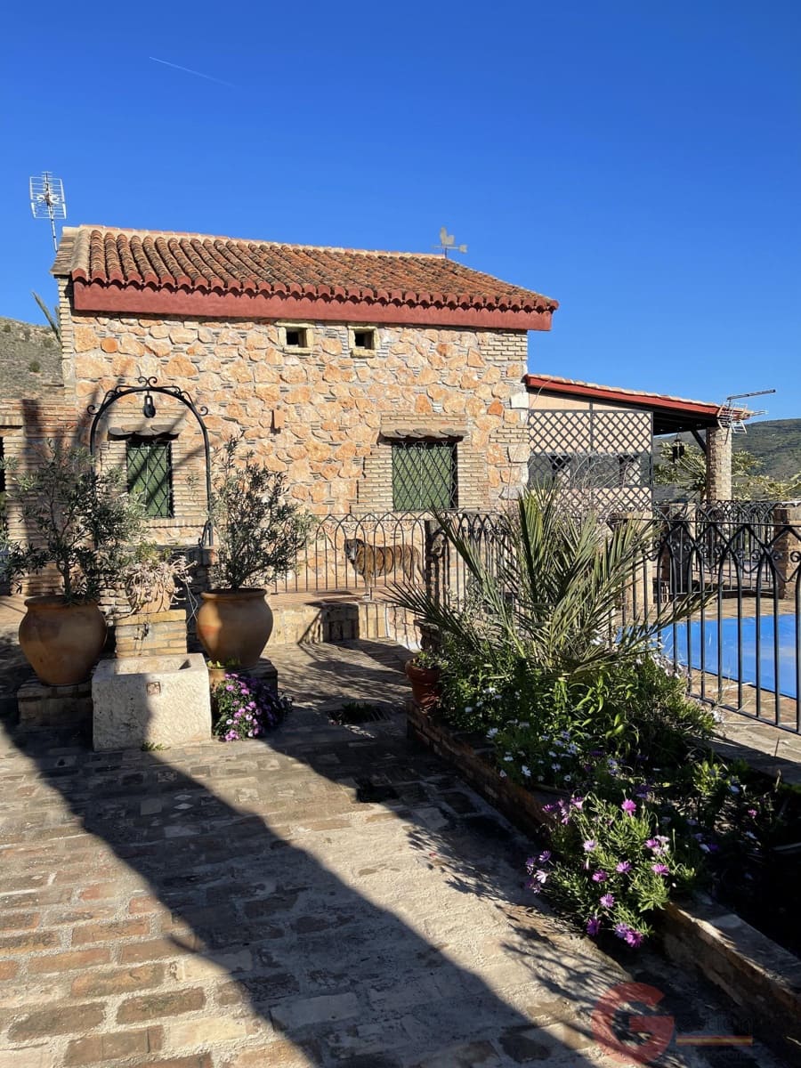 3 slaapkamer Finca/Landhuis te koop in Lobres met zwembad - € 402.900 (Ref: 10000085)
