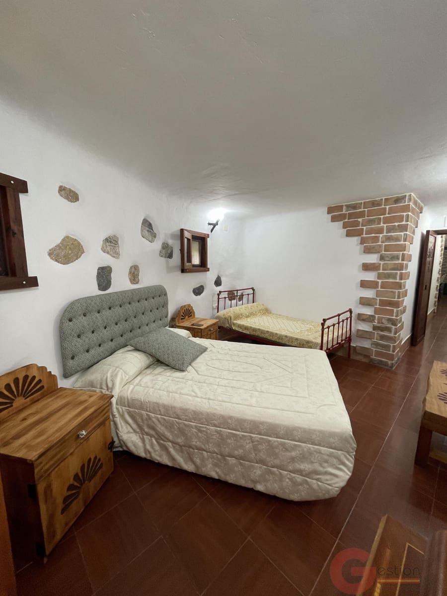 3 slaapkamer Finca/Landhuis te koop in Lobres met zwembad - € 402.900 (Ref: 10000085)