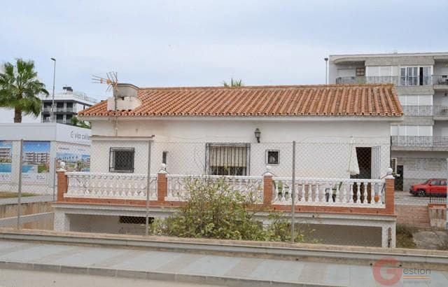 Chalet de 3 habitaciones en Laguna Beach, Torrox en venta con garaje - 719.000 € (Ref: 10000086)