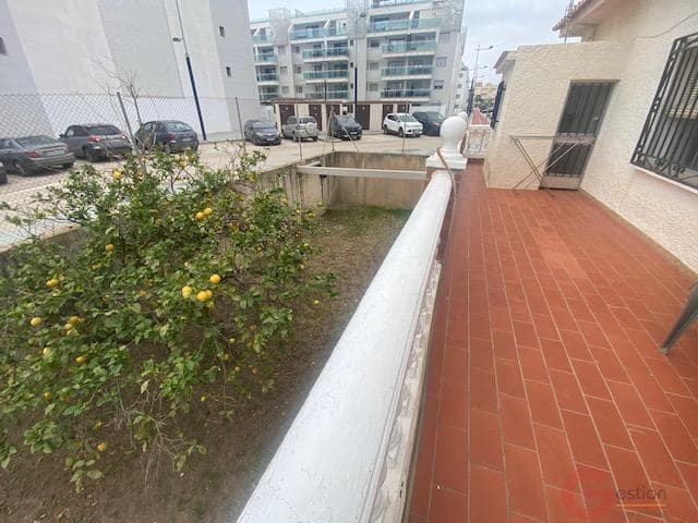 Chalet de 3 habitaciones en Torrox-Costa en venta con garaje - 719.000 € (Ref: 10000086)