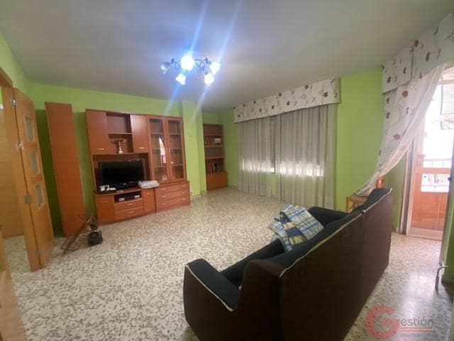 Piso de 3 habitaciones en Torre del Mar, Vélez-Málaga en venta - 338.000 € (Ref: 10000087)