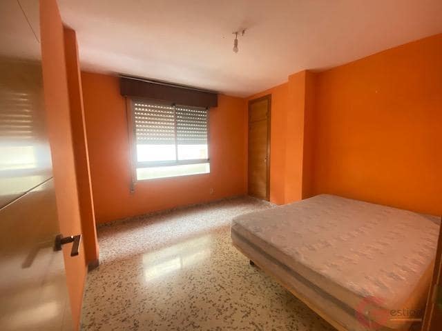 Piso de 3 habitaciones en Torre del Mar en venta - 338.000 € (Ref: 10000087)
