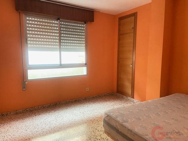 Piso de 3 habitaciones en Torre del Mar en venta - 338.000 € (Ref: 10000087)