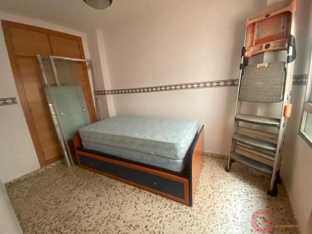 Piso de 3 habitaciones en Torre del Mar en venta - 338.000 € (Ref: 10000087)
