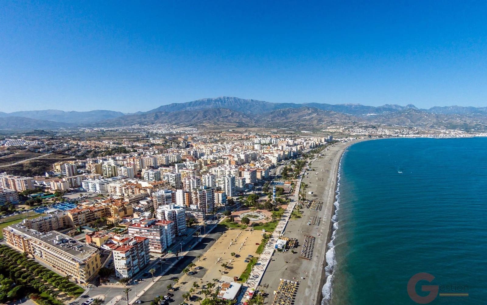 Piso de 3 habitaciones en Torre del Mar en venta - 338.000 € (Ref: 10000087)