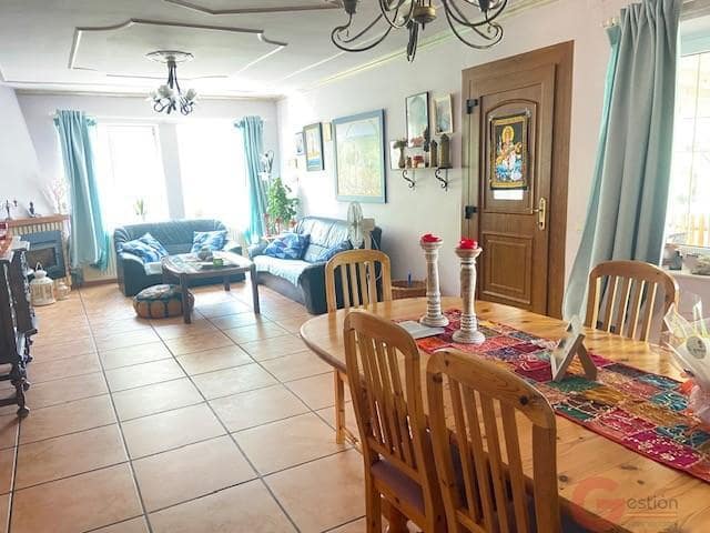 4 sypialnia Willa na sprzedaż w Cómpeta z basenem garażem - 599 000 € (Ref: 10000088)