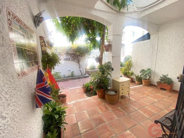 2 bedroom Semi-detached Villa for sale in Nueva Nerja, Nerja with pool - € 371,000 (Ref: 10000095)