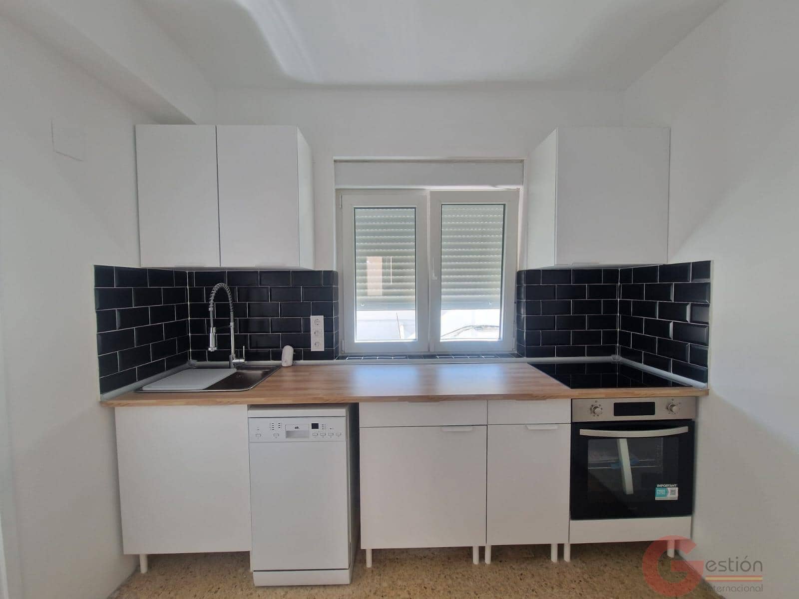 3 bedroom Flat for sale in Salobrena - € 170,000 (Ref: 10005729)