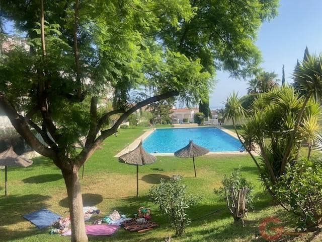 Piso de 2 habitaciones en Añoreta en venta con piscina garaje - 340.000 € (Ref: 10012649)