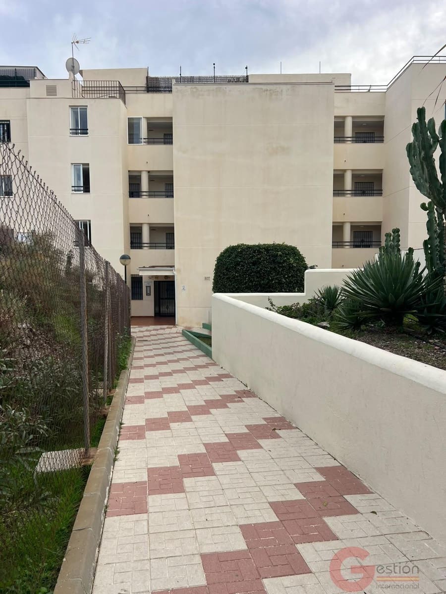 Piso de 2 habitaciones en Añoreta en venta con piscina garaje - 340.000 € (Ref: 10012649)