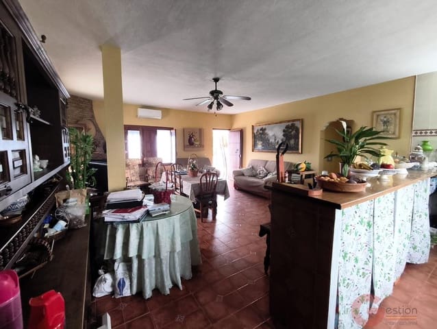 5 slaapkamer Finca/Landhuis te koop in Motril met zwembad garage - € 324.000 (Ref: 10027416)