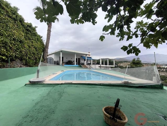 5 slaapkamer Finca/Landhuis te koop in Motril met zwembad garage - € 324.000 (Ref: 10027416)