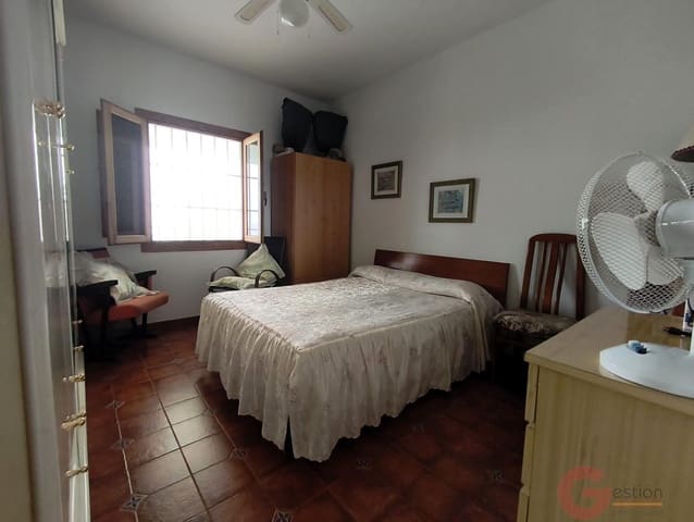 5 slaapkamer Finca/Landhuis te koop in Motril met zwembad garage - € 324.000 (Ref: 10027416)