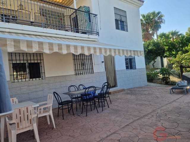4 slaapkamer Villa te koop in Molvízar met zwembad - € 318.000 (Ref: 10049866)