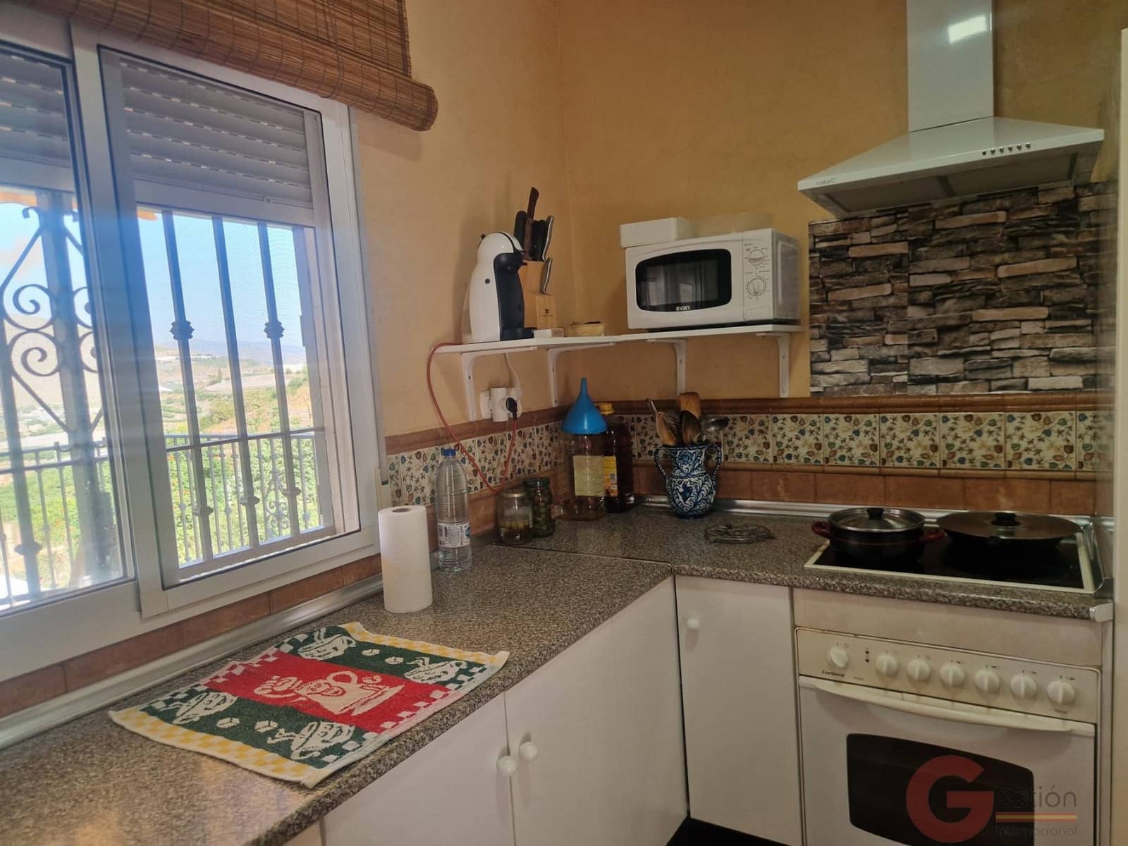 4 bedroom Villa for sale in Molvizar with pool - € 318,000 (Ref: 10049866)