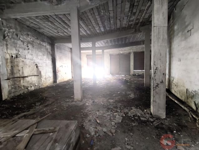 Local Comercial de 2 habitaciones en Motril en venta - 200.000 € (Ref: 10049867)