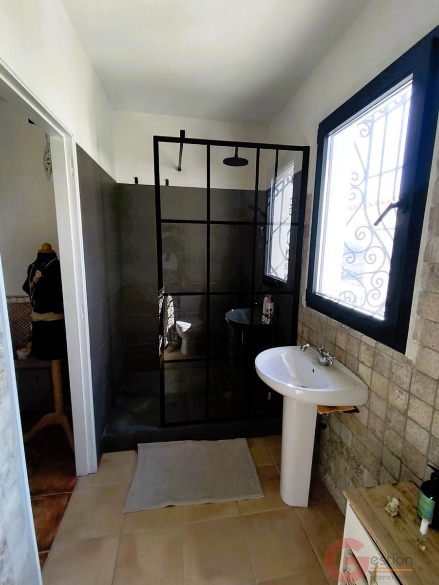 Chalet de 3 habitaciones en Motril en venta con piscina garaje - 595.000 € (Ref: 10049868)
