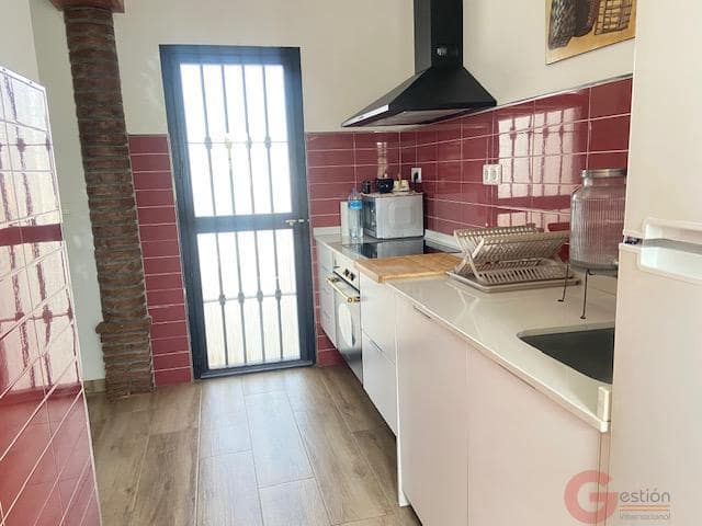 2 soveværelse Finca/Landehus til salg i Velez-Malaga med swimmingpool garage - € 640.000 (Ref: 10074666)