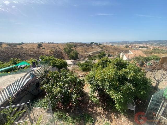 2 soveværelse Finca/Landehus til salg i Velez-Malaga med swimmingpool garage - € 640.000 (Ref: 10074666)