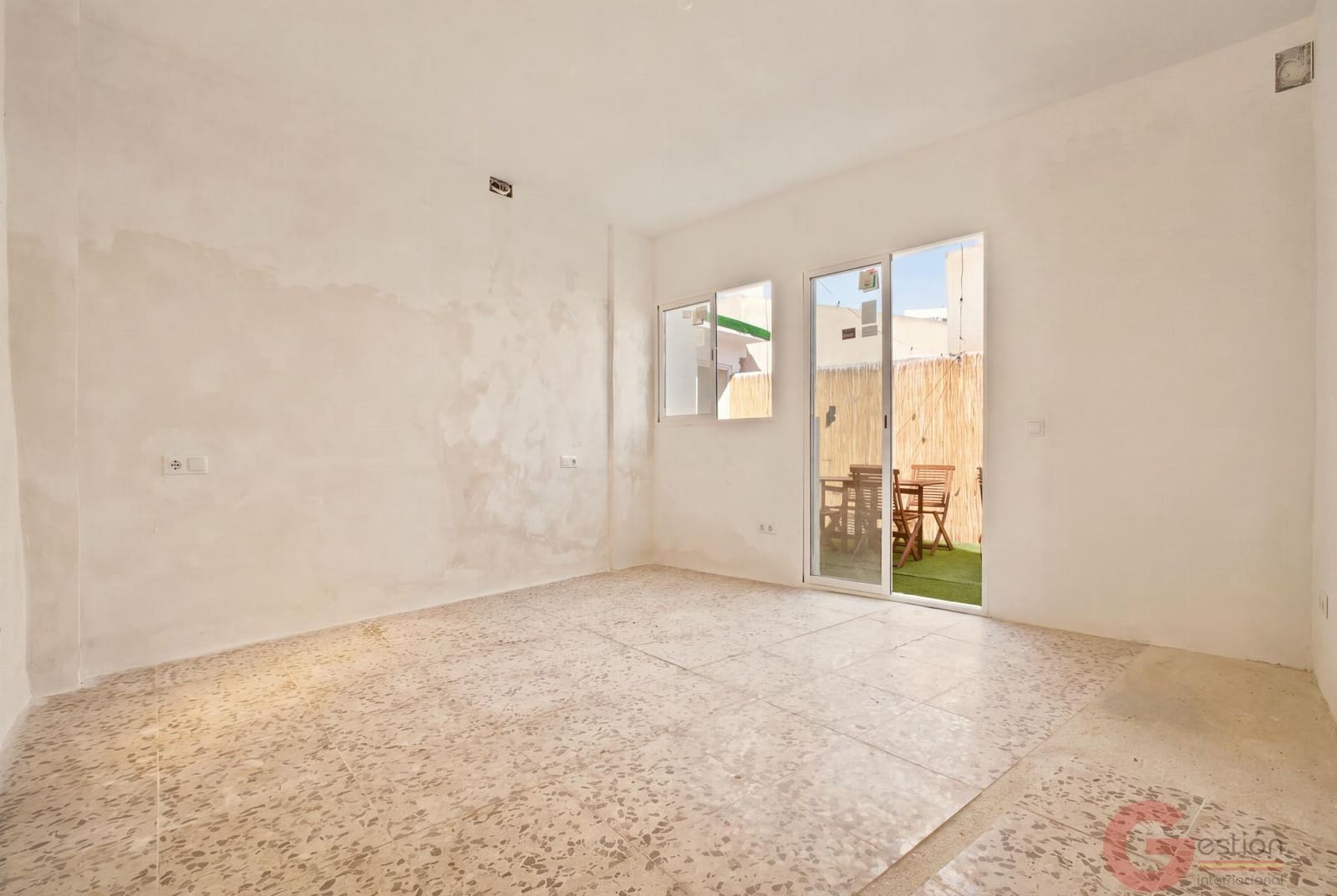 4 bedroom Villa for sale in Salobrena - € 249,000 (Ref: 10080159)