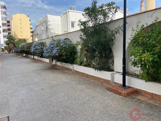 1 soverom Kommersiell til salgs i Almuñécar med garasje - € 134 000 (Ref: 10147062)