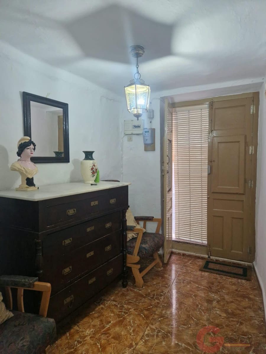 5 soveværelse Villa til salg i Molvizar - € 86.000 (Ref: 10158630)