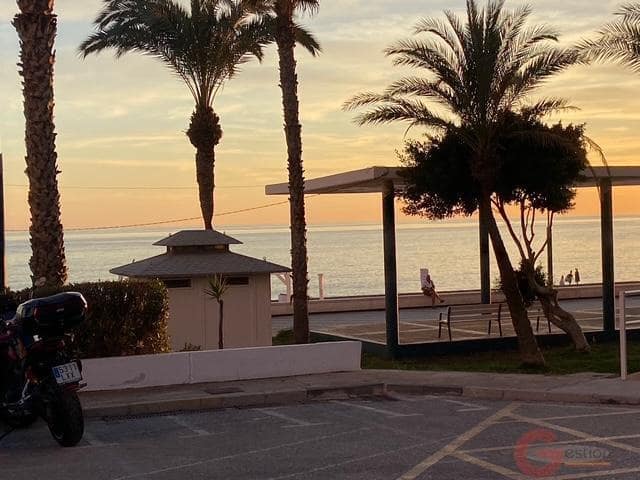 Studio na sprzedaż w Torrox-Costa z basenem - 239 000 € (Ref: 10176087)