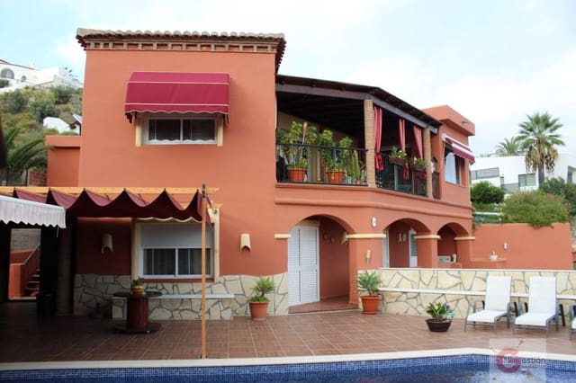 5 quarto Moradia para venda em Salobreña com piscina - 740 000 € (Ref: 3605631)