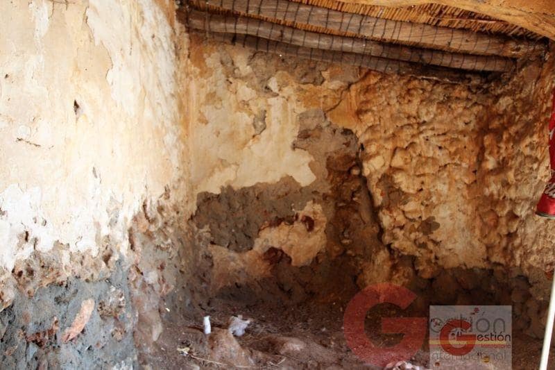 Ruine à vendre à Velez de Benaudalla - 23 000 € (Ref: 4636391)