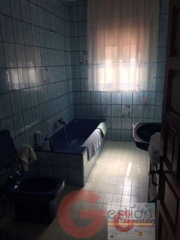 Kaupallinen myytävänä paikassa Otívar mukana 
autotalli - 1 575 000 € (Ref: 4649181)