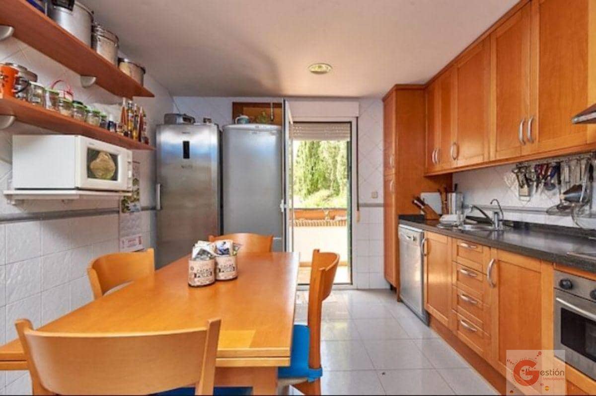 3 bedroom Villa for sale in Almunecar with pool garage - € 689,000 (Ref: 6009652)