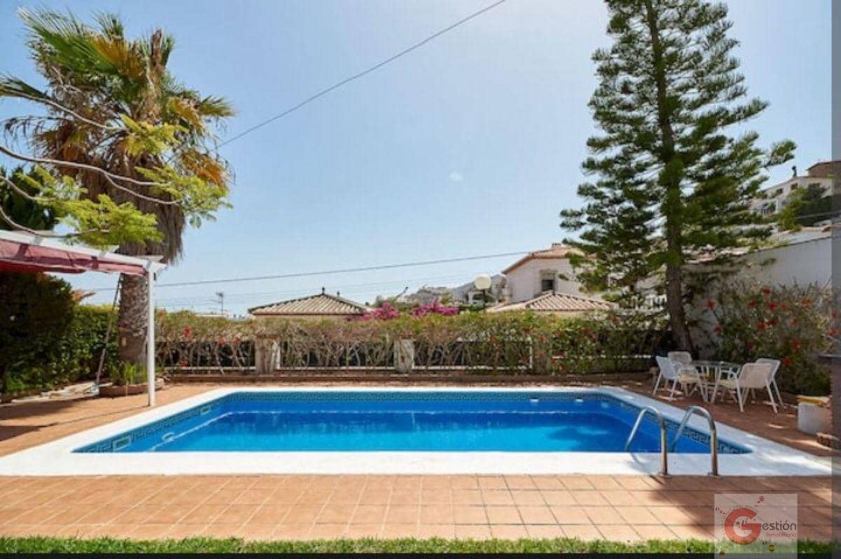 3 bedroom Villa for sale in Almunecar with pool garage - € 689,000 (Ref: 6009652)