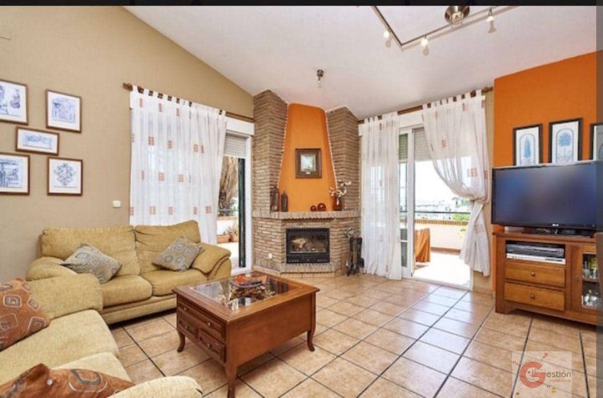 3 bedroom Villa for sale in Almunecar with pool garage - € 689,000 (Ref: 6009652)