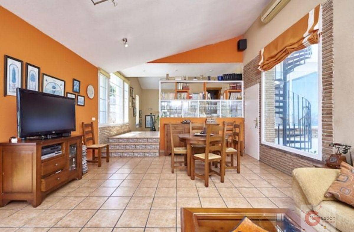 3 bedroom Villa for sale in Almunecar with pool garage - € 689,000 (Ref: 6009652)