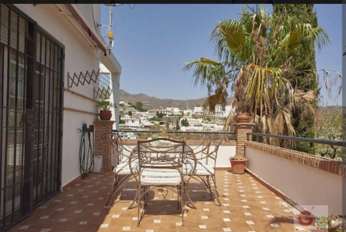 3 bedroom Villa for sale in Almunecar with pool garage - € 689,000 (Ref: 6009652)