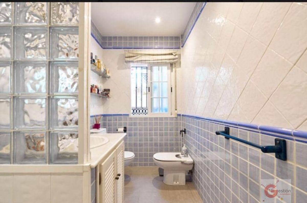 3 bedroom Villa for sale in Almunecar with pool garage - € 689,000 (Ref: 6009652)