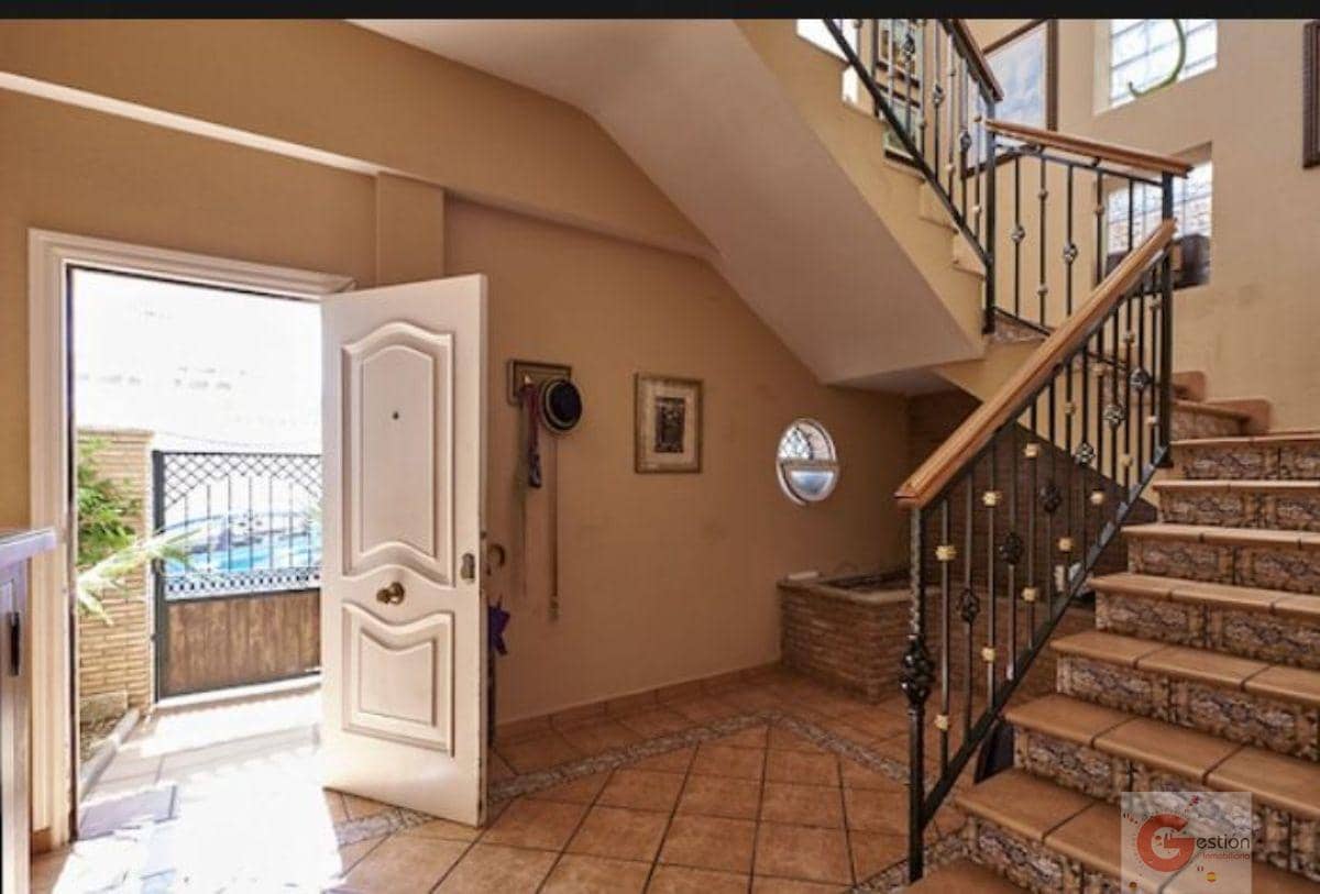 3 bedroom Villa for sale in Almunecar with pool garage - € 689,000 (Ref: 6009652)