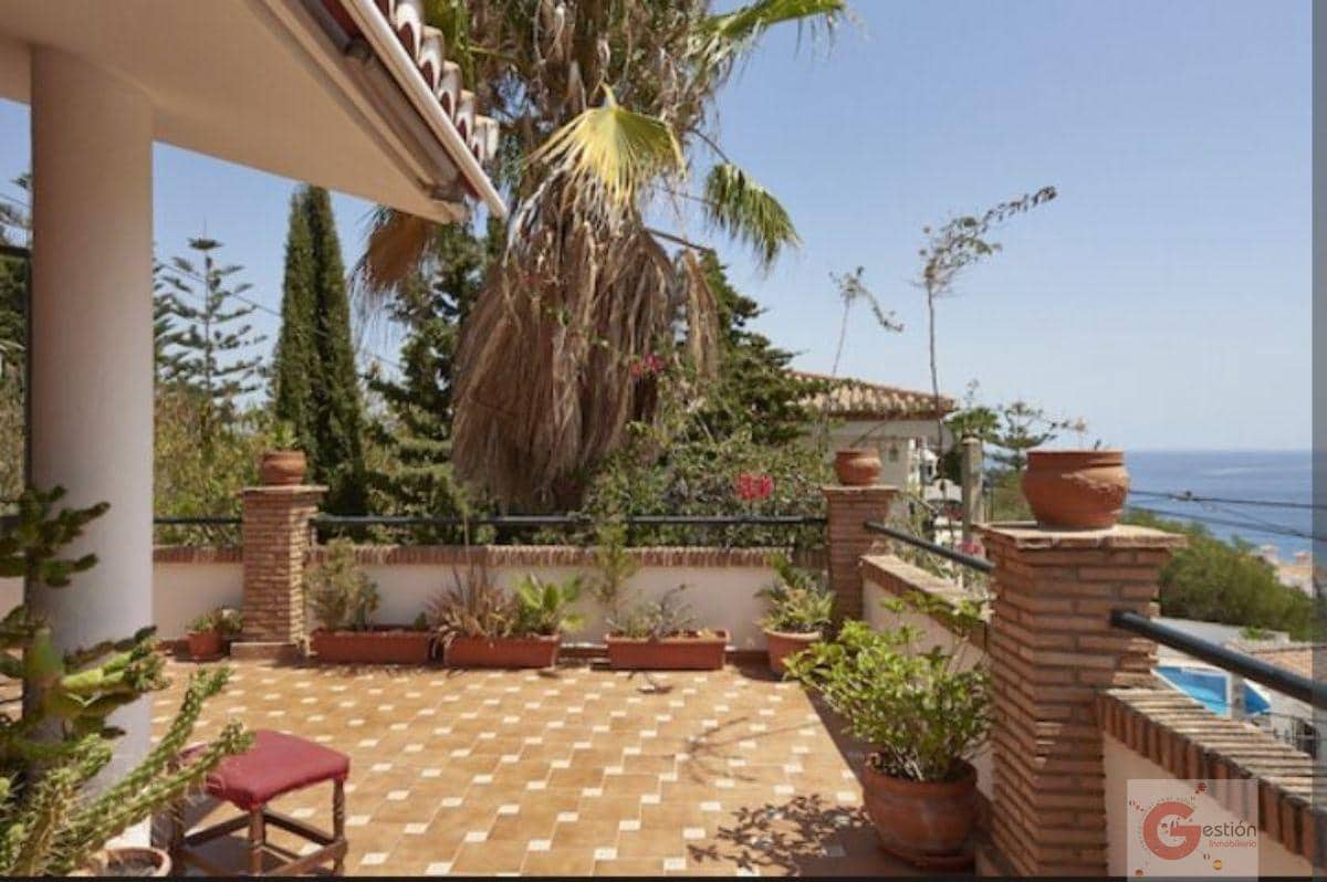 3 bedroom Villa for sale in Almunecar with pool garage - € 689,000 (Ref: 6009652)