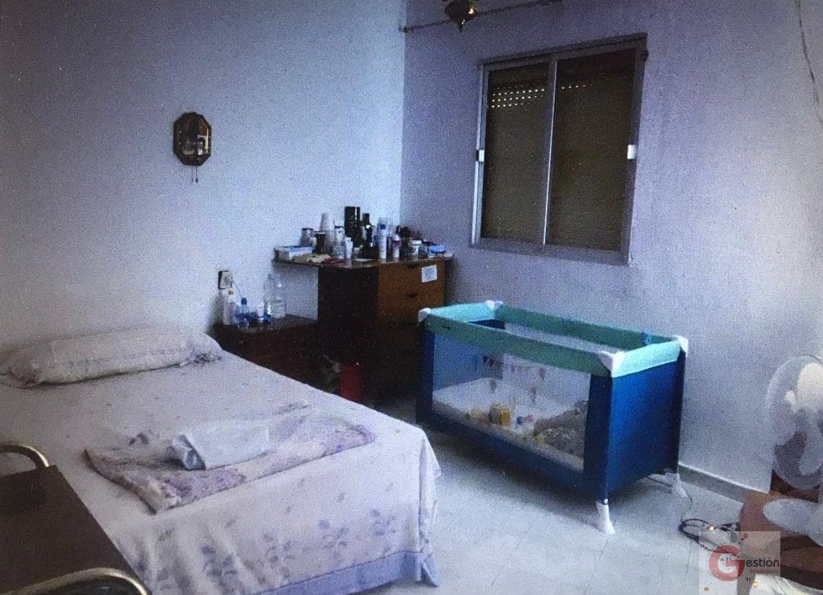 4 bedroom Villa for sale in Motril - € 159,000 (Ref: 6255766)