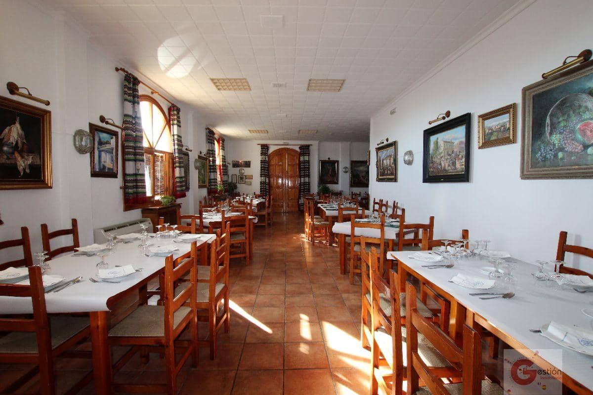 32 soveværelse Hotel til salg i Portugos med garage - € 1.550.000 (Ref: 6369952)