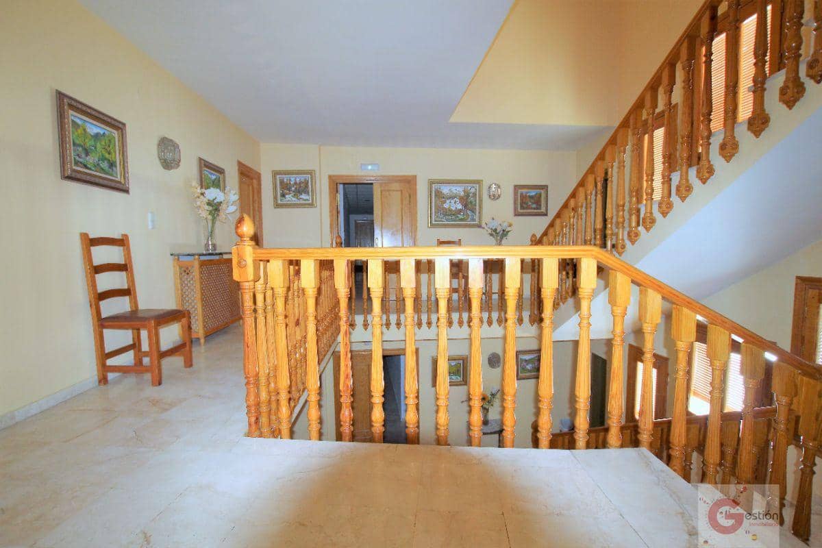 32 soveværelse Hotel til salg i Portugos med garage - € 1.550.000 (Ref: 6369952)