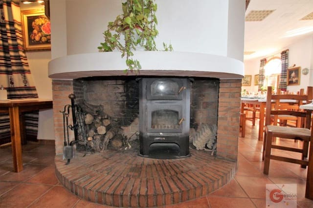 32 sovrum Hotell till salu i Pórtugos med garage - 1 550 000 € (Ref: 6369952)