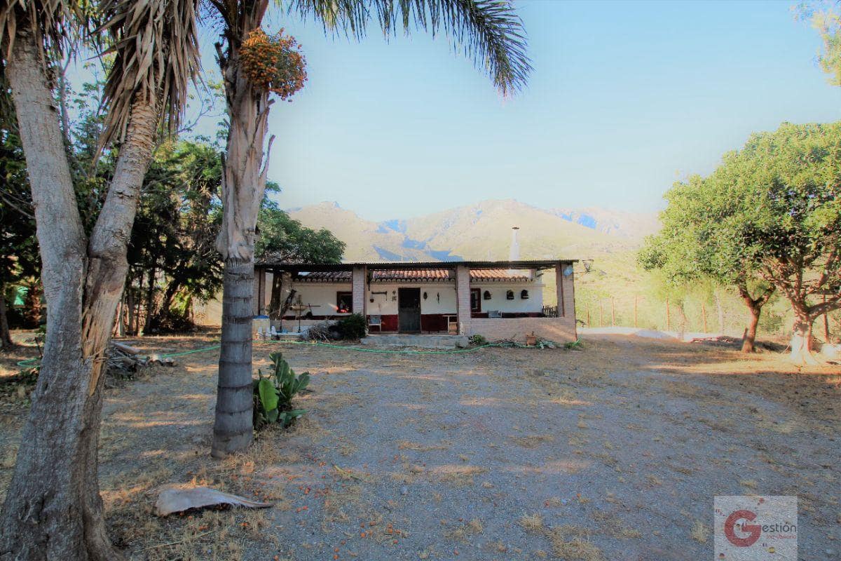 4 soveværelse Finca/Landehus til salg i Velez de Benaudalla - € 360.000 (Ref: 6442758)