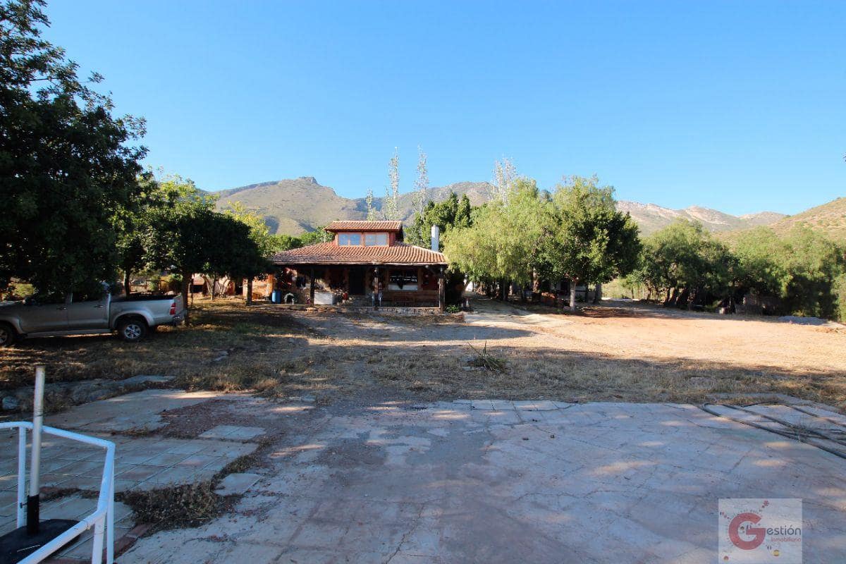 4 soveværelse Finca/Landehus til salg i Velez de Benaudalla - € 360.000 (Ref: 6442758)