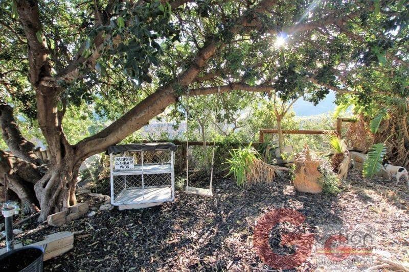 4 soveværelse Finca/Landehus til salg i Velez de Benaudalla - € 360.000 (Ref: 6442758)