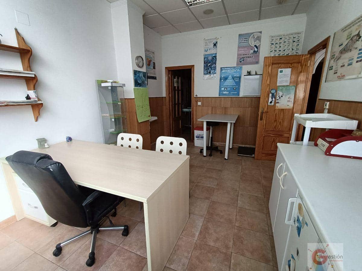5 chambre Local Commercial à vendre à Salobrena - 80 000 € (Ref: 6536126)