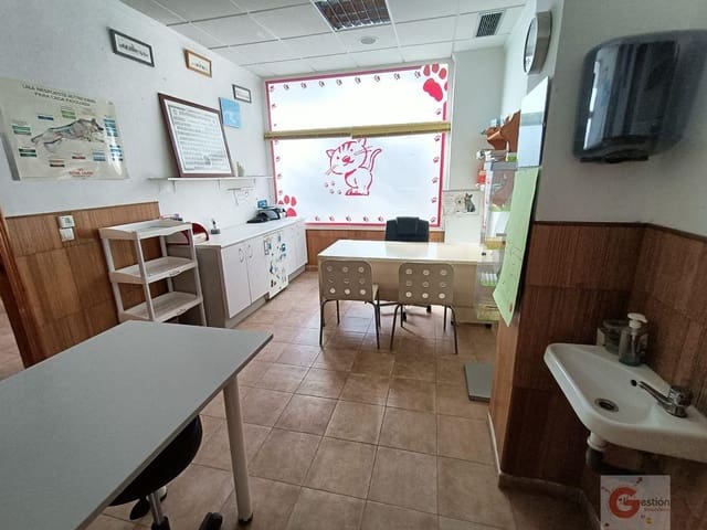 5 soverom Kommersiell til salgs i Salobreña - € 80 000 (Ref: 6536126)