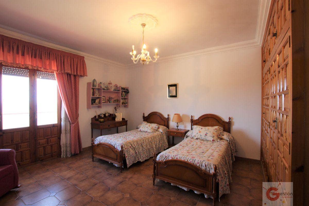 4 quarto Moradia para venda em Salobrena com garagem - 850 000 € (Ref: 6844754)