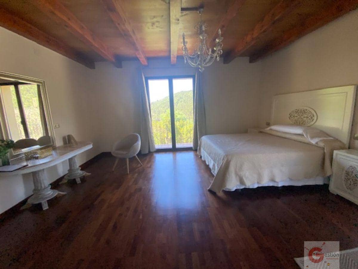 10 chambre Villa/Maison à vendre à Castril avec piscine garage - 10 300 000 € (Ref: 6889892)